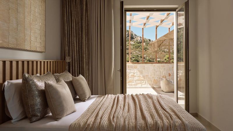 Bedroom with balcony door – Segreto Del Lusso, Zakynthos