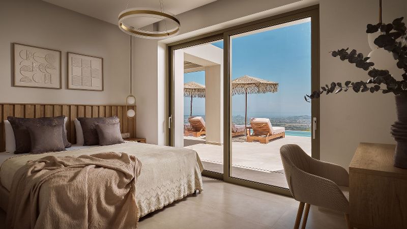 Master bedroom with pool view terrace – Segreto Del Lusso, Zakynthos